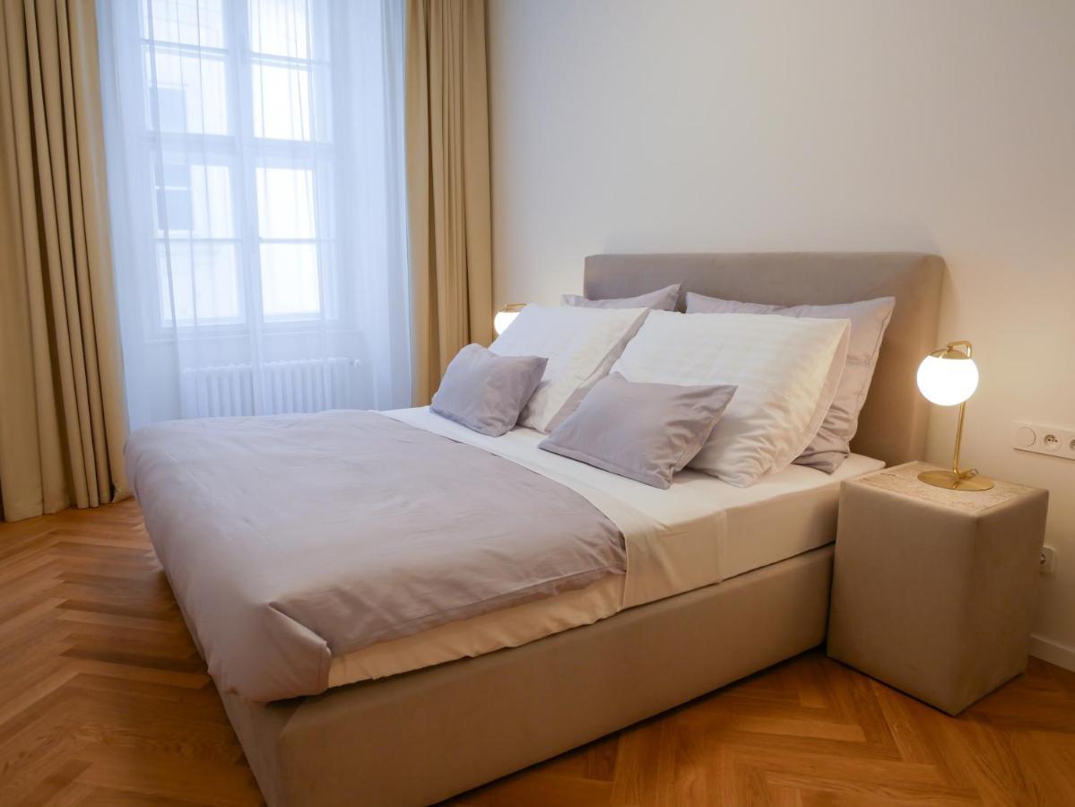 Laurinska 1 Apartments Μπρατισλάβα Εξωτερικό φωτογραφία